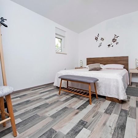 Paola Cozy Apartment Rovinj Extérieur photo