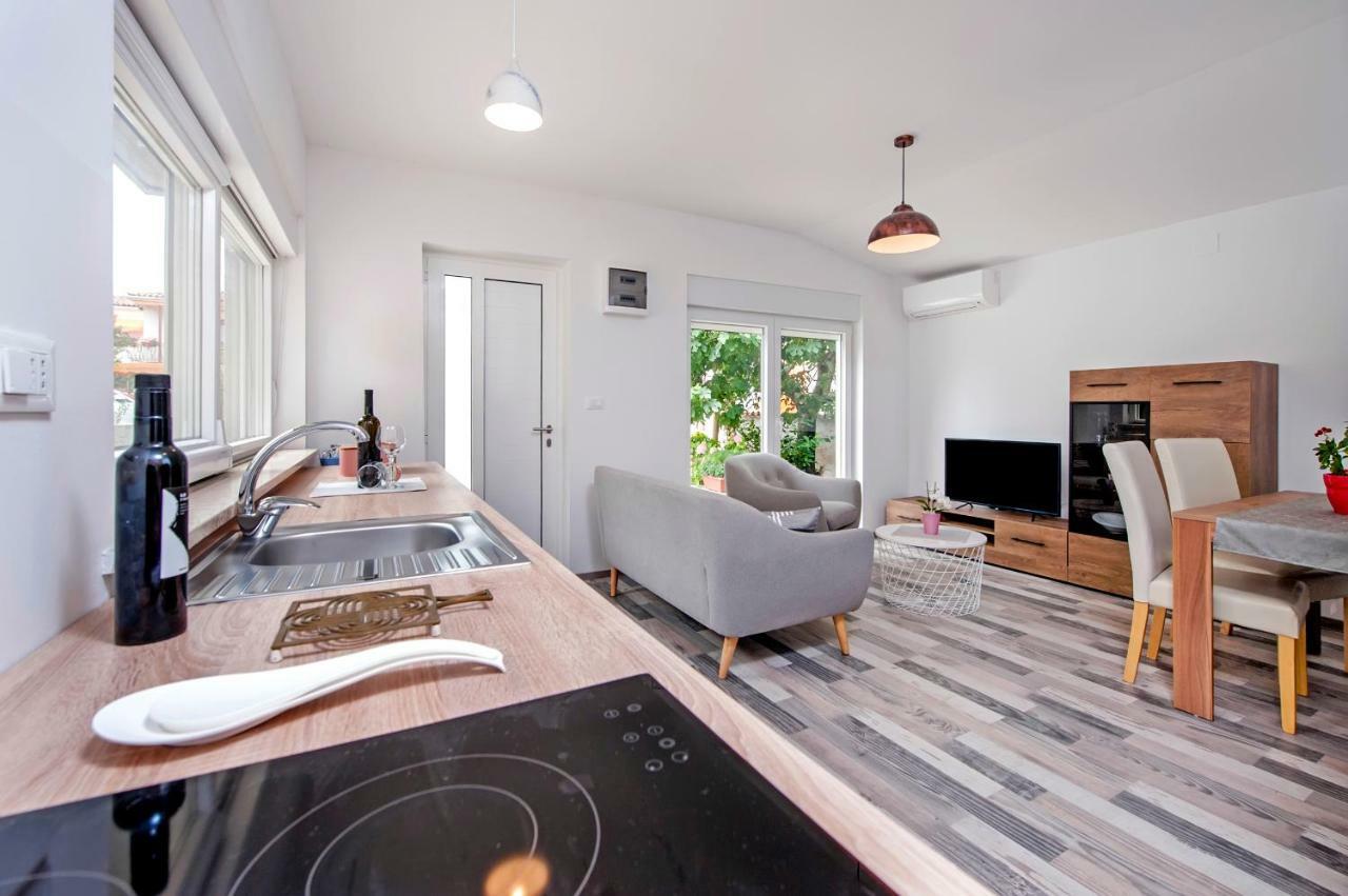 Paola Cozy Apartment Rovinj Extérieur photo