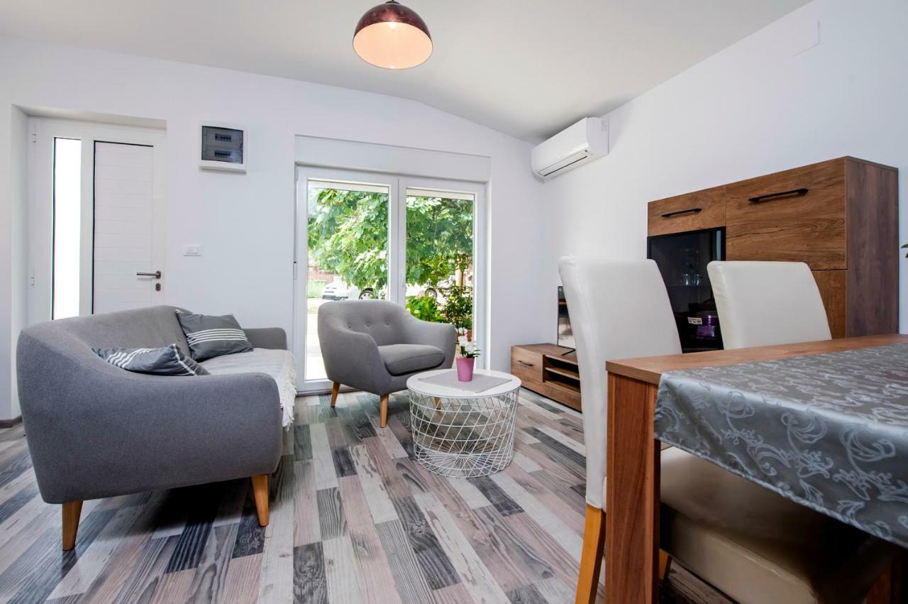 Paola Cozy Apartment Rovinj Extérieur photo